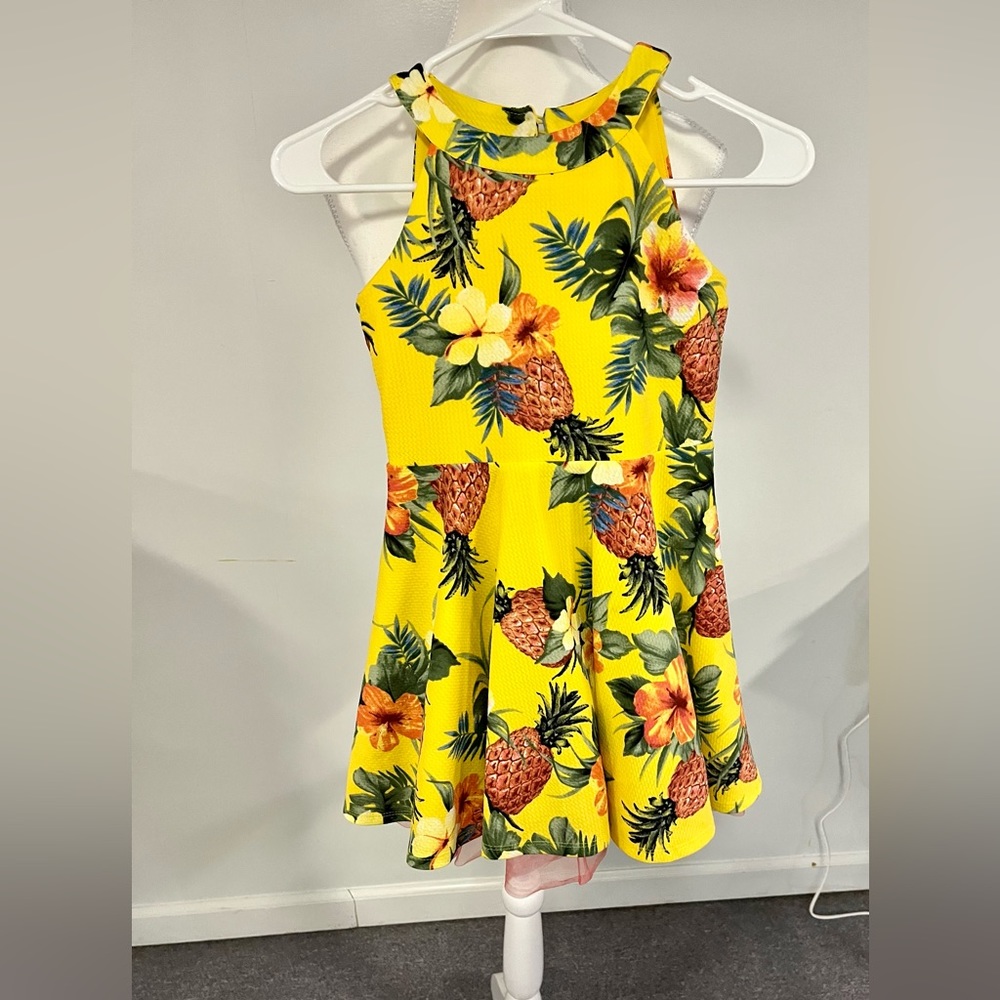 Girls size 7 dress